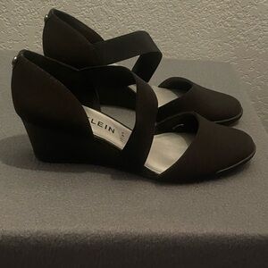 Anne Klein brand new women’s wedge heels size 10M